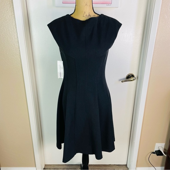 Maggy London Women Size 10 Black Sleeveless Dress A Line Zip Classic Party NWT - Picture 9 of 12